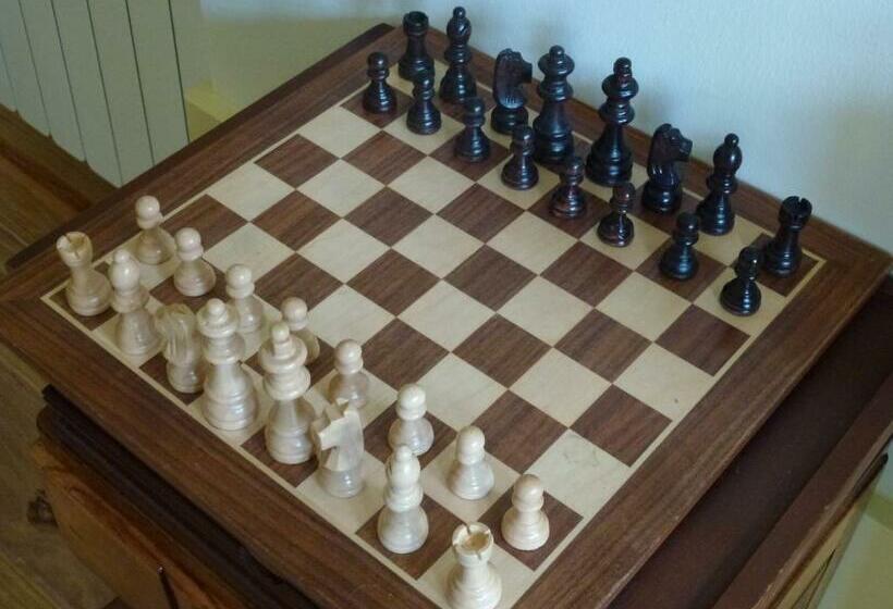 Canvas Atelier Hostel