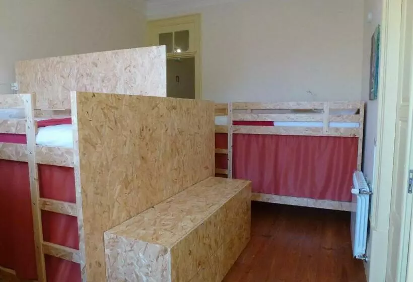 Canvas Atelier Hostel