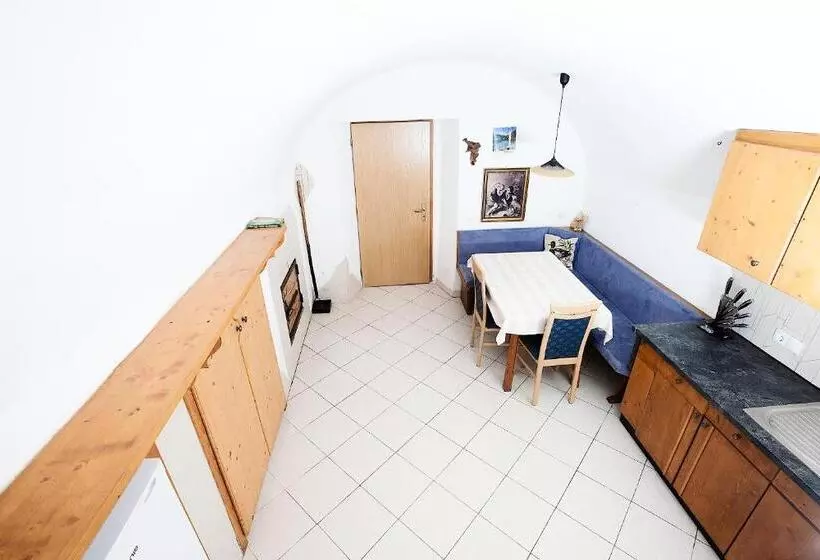 هتل Hölzlhof