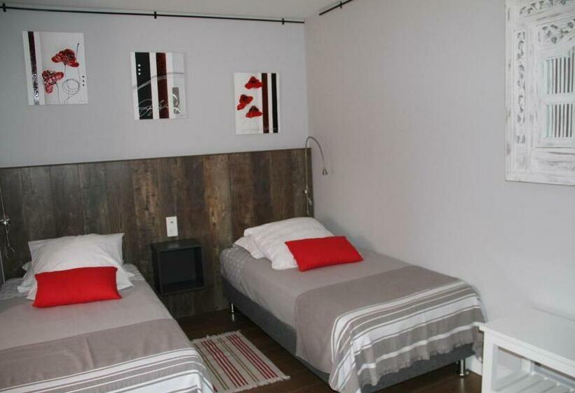 بنسيون Ferme De Launay