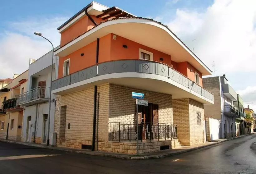 Aamiaismajoitus (B&B) L Angolo Di Pietra