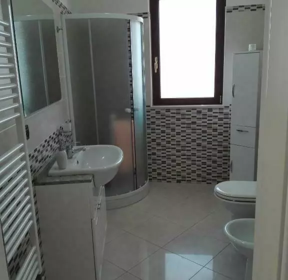 Aamiaismajoitus (B&B) L Angolo Di Pietra