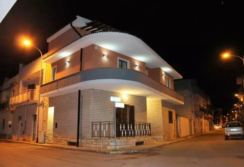 Aamiaismajoitus (B&B) L Angolo Di Pietra