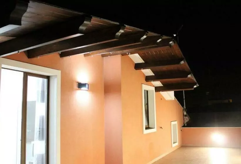 Aamiaismajoitus (B&B) L Angolo Di Pietra