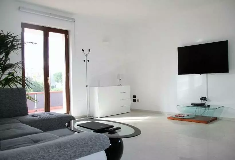 Aamiaismajoitus (B&B) L Angolo Di Pietra