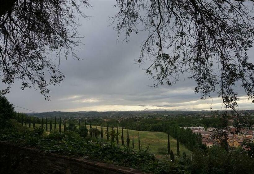تختخواب و صبحانه La Foresteria Del Convento