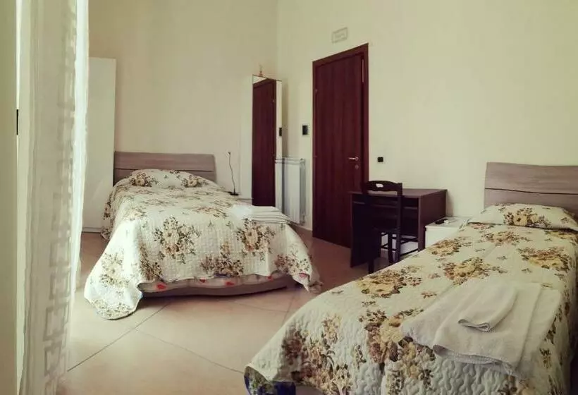 ペンション Incontro Montoro Guest House & Restaurant