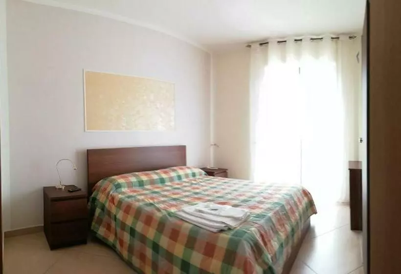 ペンション Incontro Montoro Guest House & Restaurant
