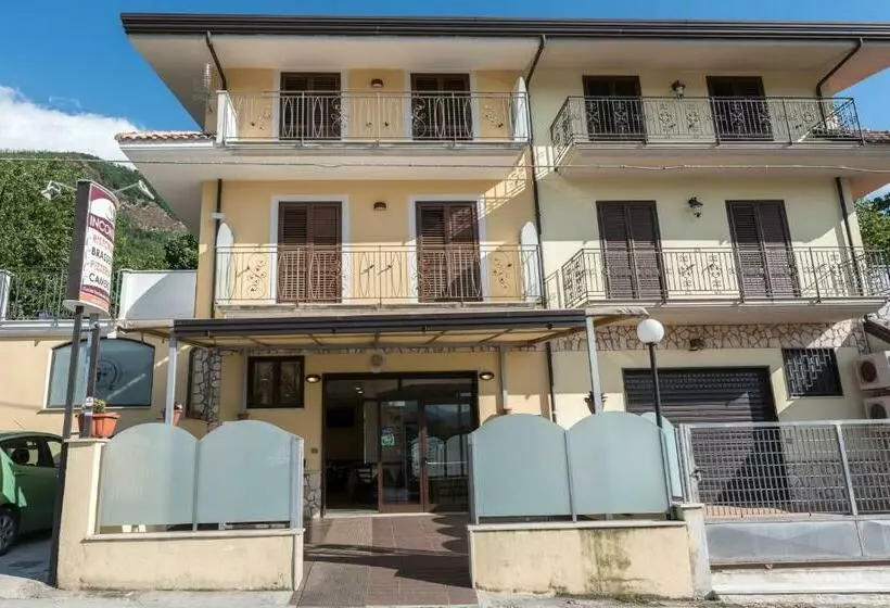ペンション Incontro Montoro Guest House & Restaurant