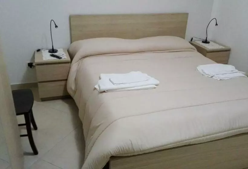 ペンション Incontro Montoro Guest House & Restaurant