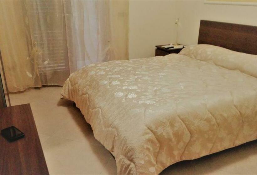 Пансион Incontro Montoro Guest House & Restaurant