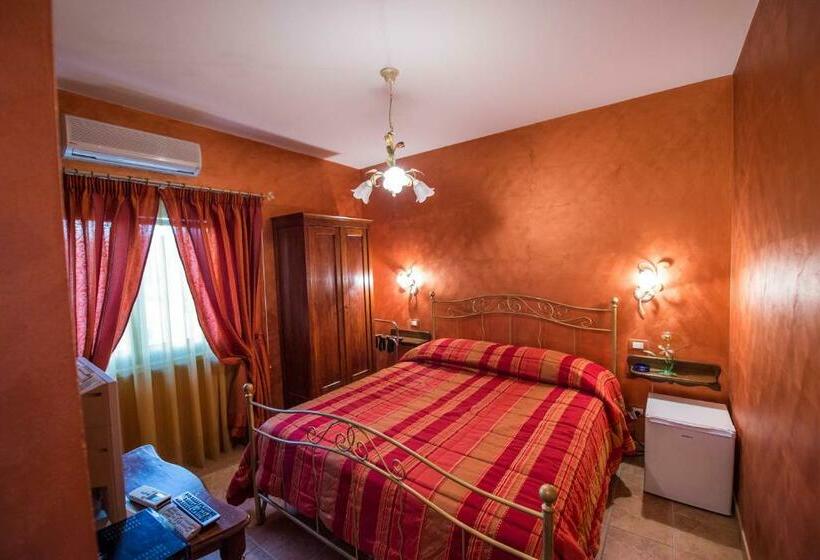 بنسيون Locanda Del Borgo