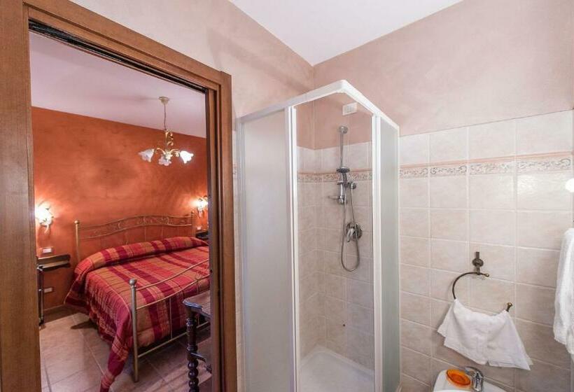 بنسيون Locanda Del Borgo