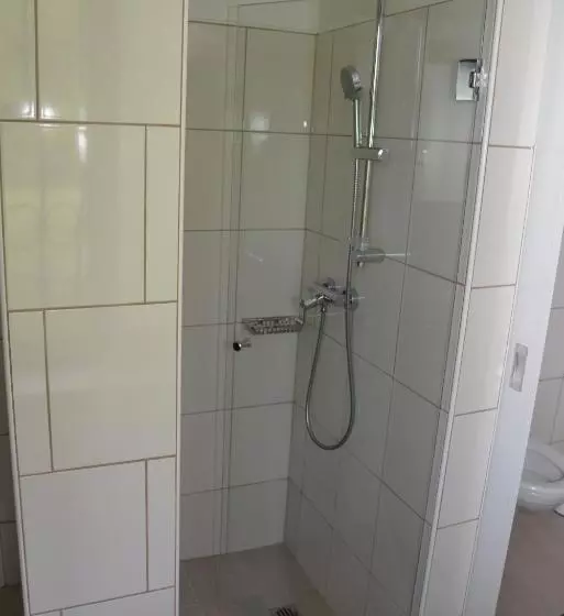 Retkeilymaja Gästezimmer Buchegger