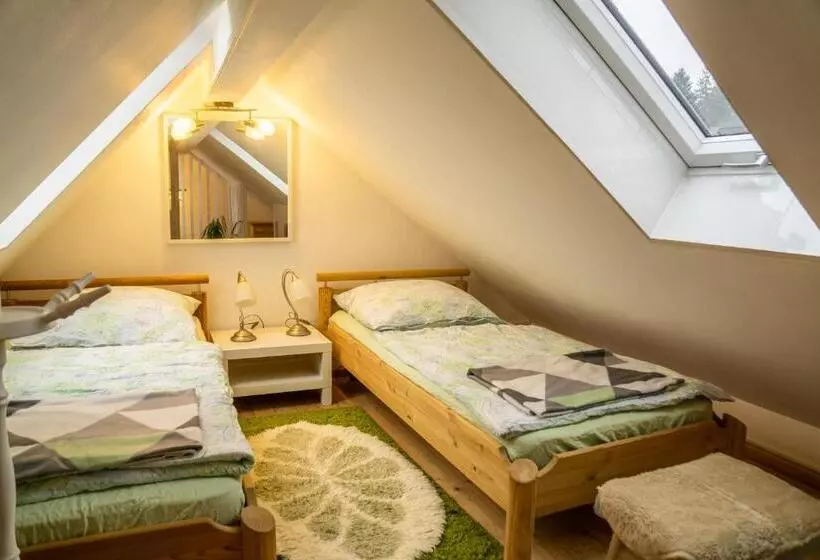 تختخواب و صبحانه Haus Waldwiese