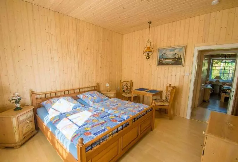 تختخواب و صبحانه Haus Waldwiese