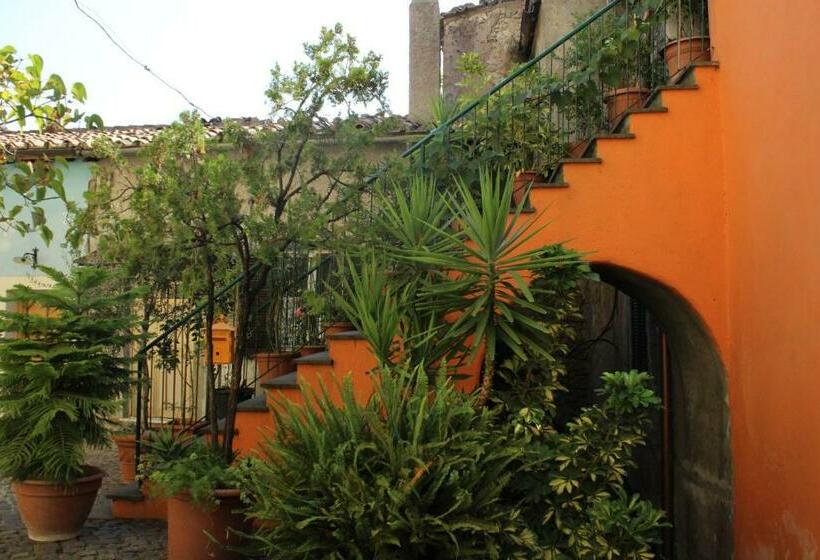 住宿加早餐  La Scaletta