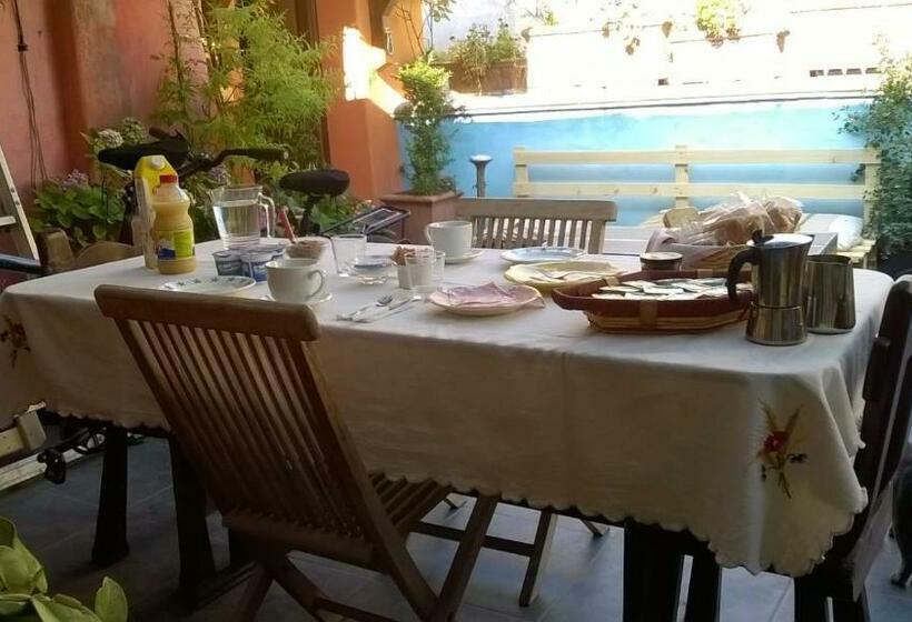 住宿加早餐  La Scaletta