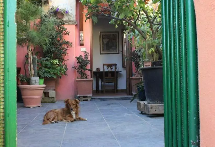 ベッドアンドブレックファースト La Scaletta