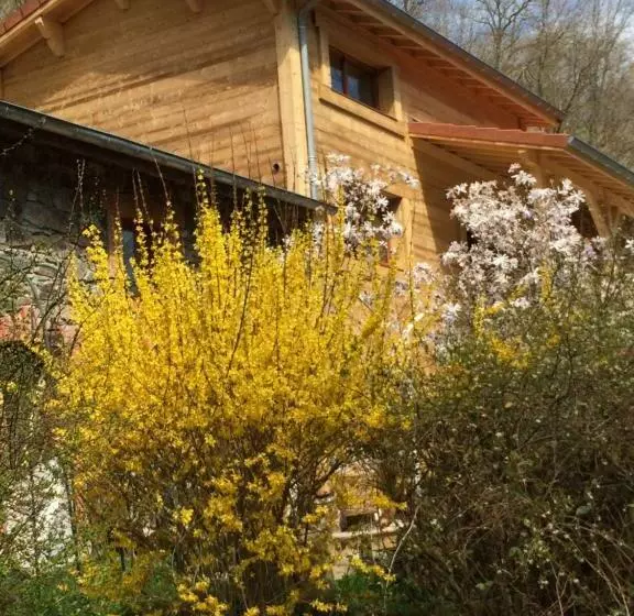 Aamiaismajoitus (B&B) Les Sittelles De Bamboche