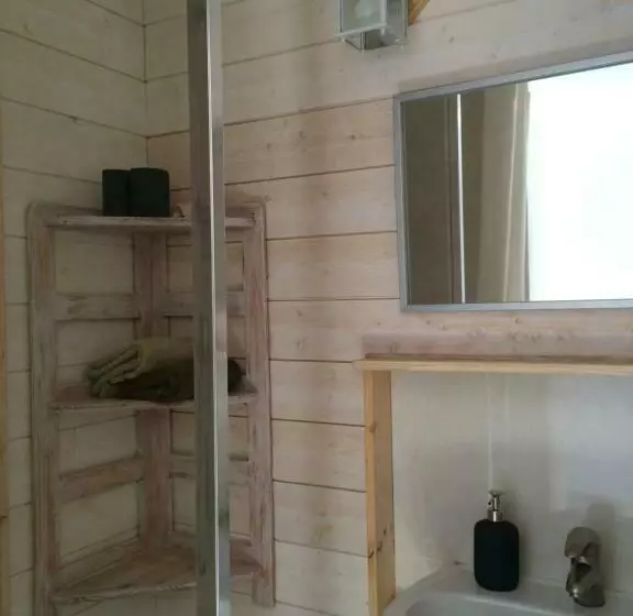 Aamiaismajoitus (B&B) Les Sittelles De Bamboche