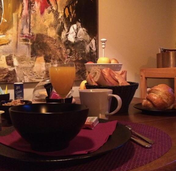 مبيت وإفطار Les Sittelles De Bamboche