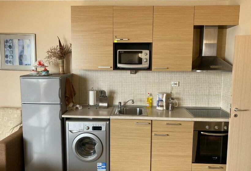 First Line Apartment At Obzor