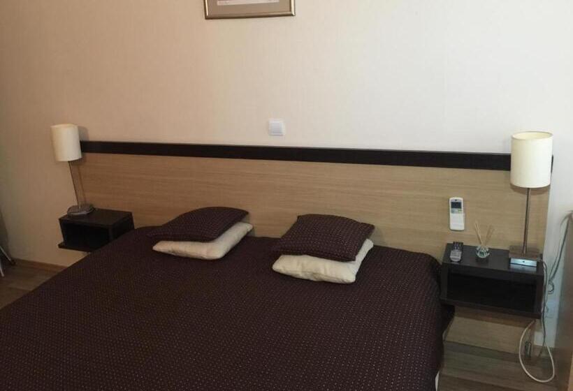 First Line Apartment At Obzor