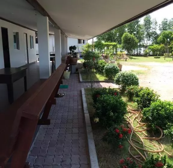 Meena Resort