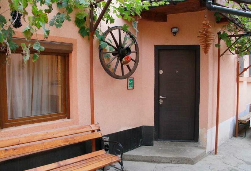 پانسیون La Mihai