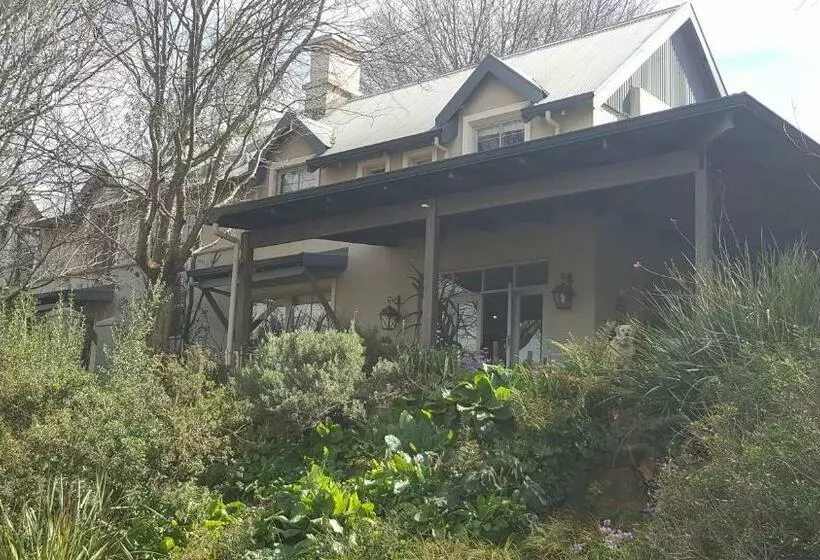 Majatalo Little Fields Country House And Cottages