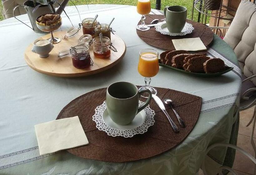 膳宿费 Marievalerianne