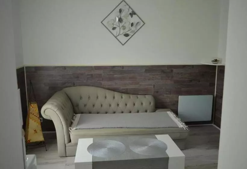 ベッドアンドブレックファースト Au Coeur Du Bien Etre, Chambre D Hôtes Avec Piscine Chauffée Et Couverte, Spa, Sauna, Massages