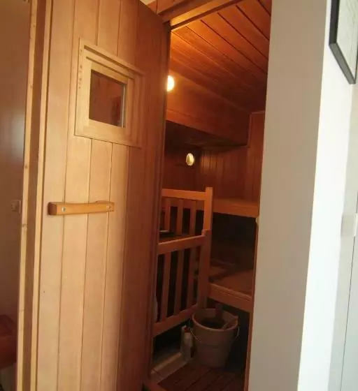 تختخواب و صبحانه La Lambertine & Spa