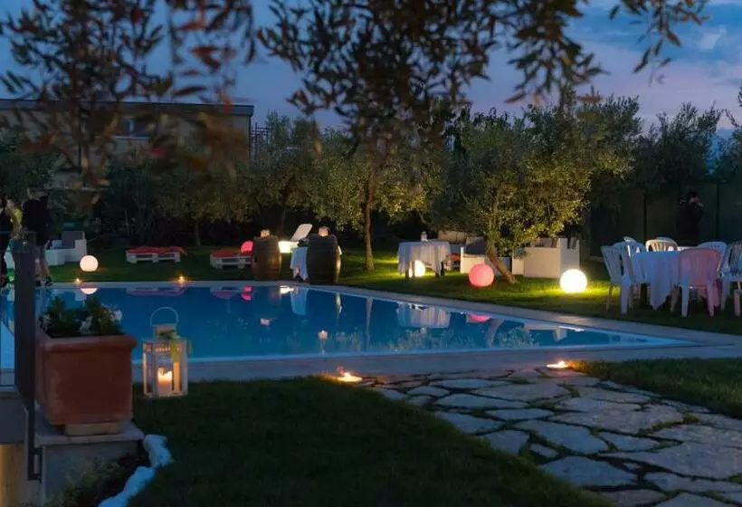 Aamiaismajoitus (B&B) Villa Emilia