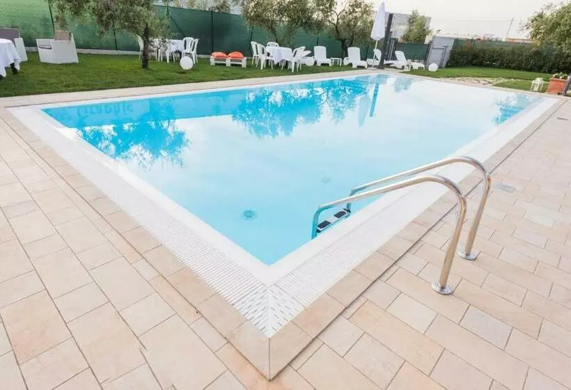 Aamiaismajoitus (B&B) Villa Emilia