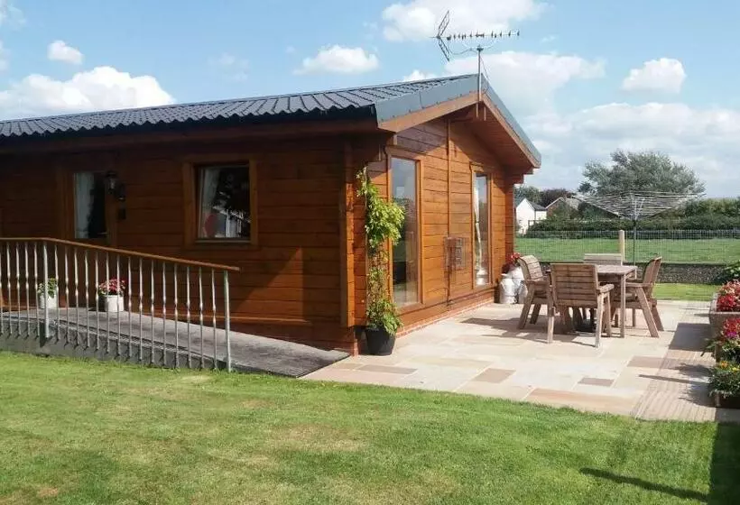 ホテル Chestnut Lodge
