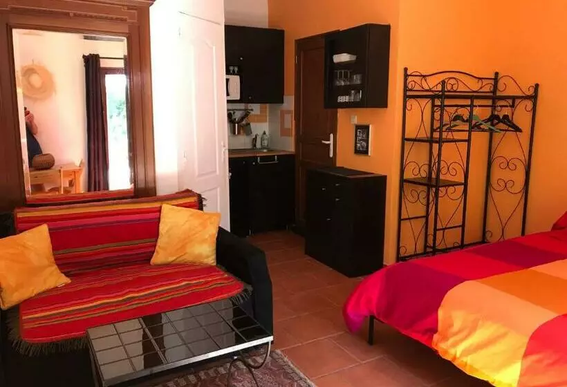 ペンション Gites Du Raby