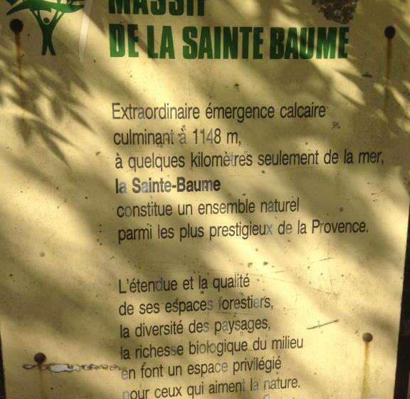 펜션 Gites Du Raby