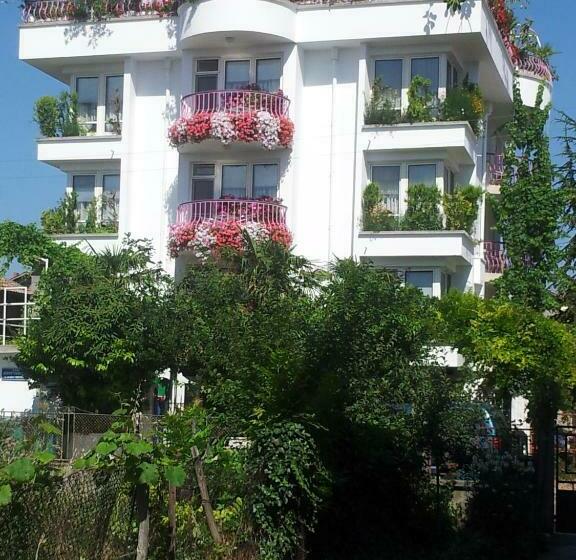 پانسیون Guesthouse Jana