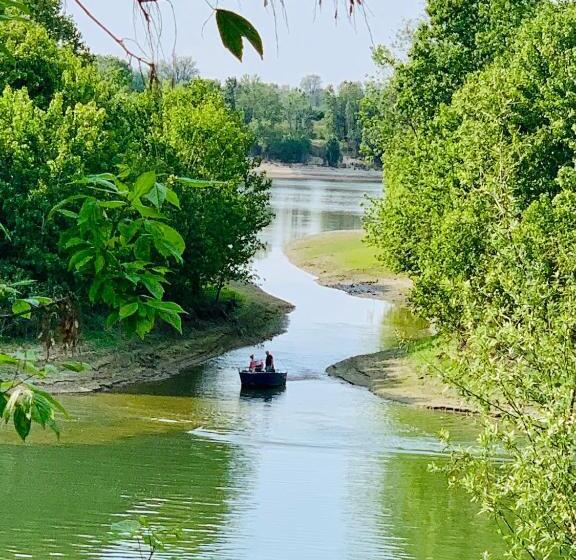 پانسیون Il Contrabbasso