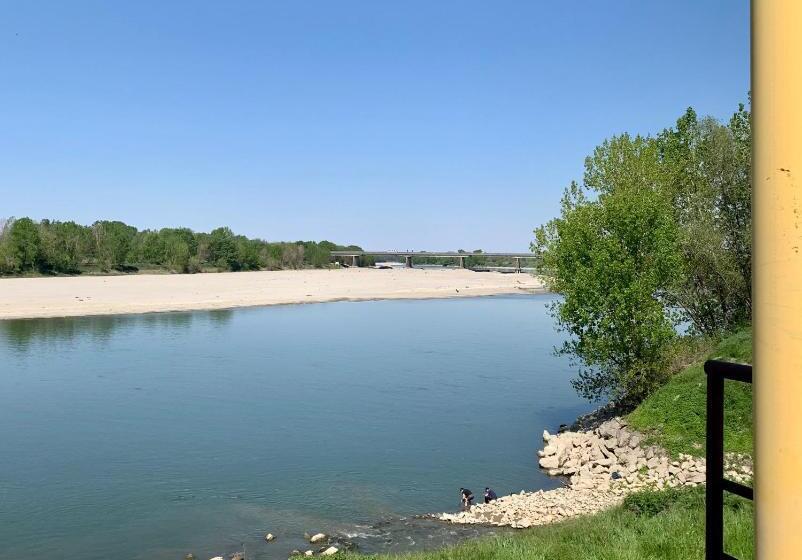 پانسیون Il Contrabbasso