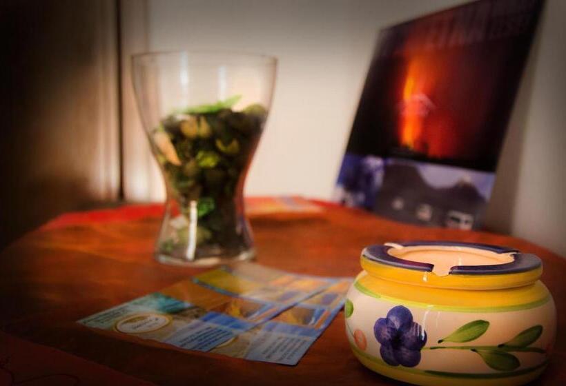 مبيت وإفطار La Gardenia