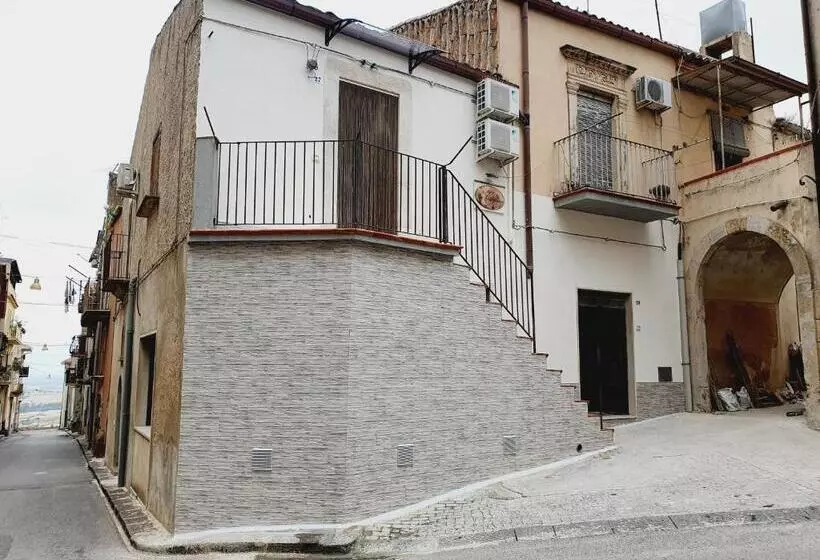 Aamiaismajoitus (B&B) La Gardenia