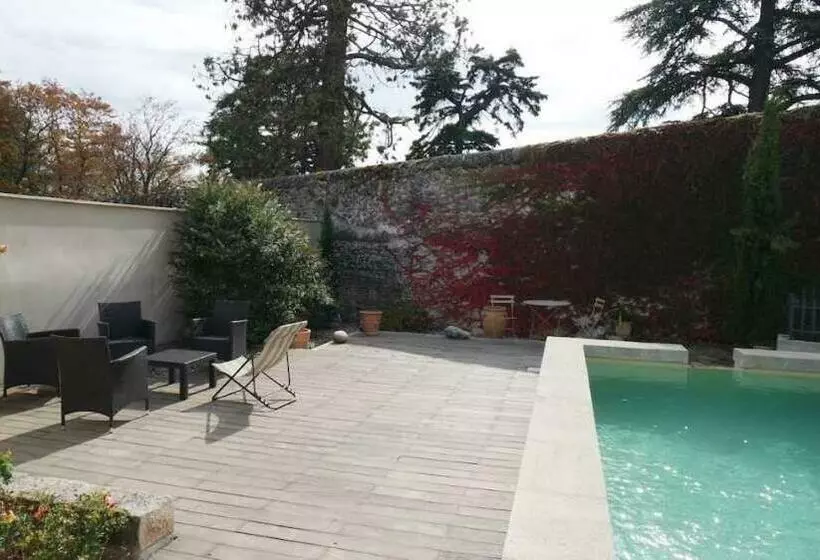 Aamiaismajoitus (B&B) La Villa Des Charmilles