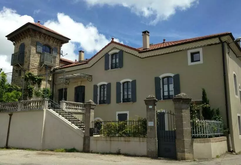 Aamiaismajoitus (B&B) La Villa Des Charmilles