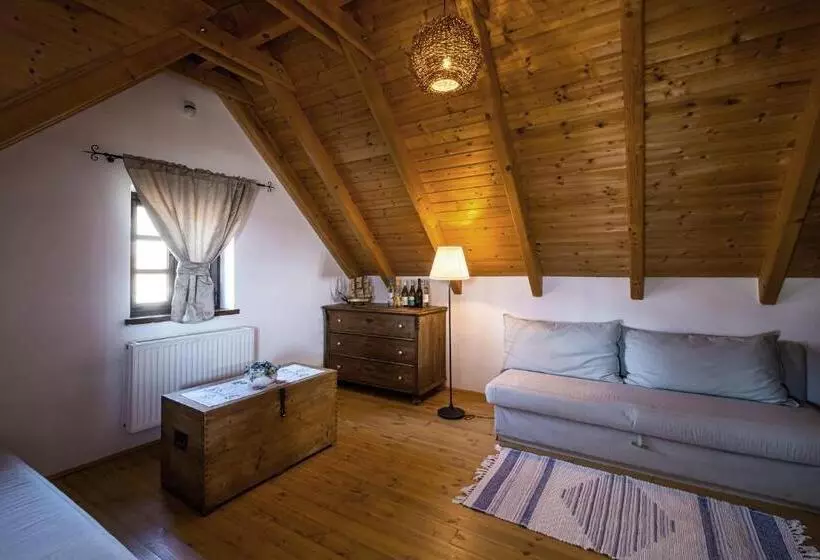 Aamiaismajoitus (B&B) Tagyon Birtok Royal Apartmanház