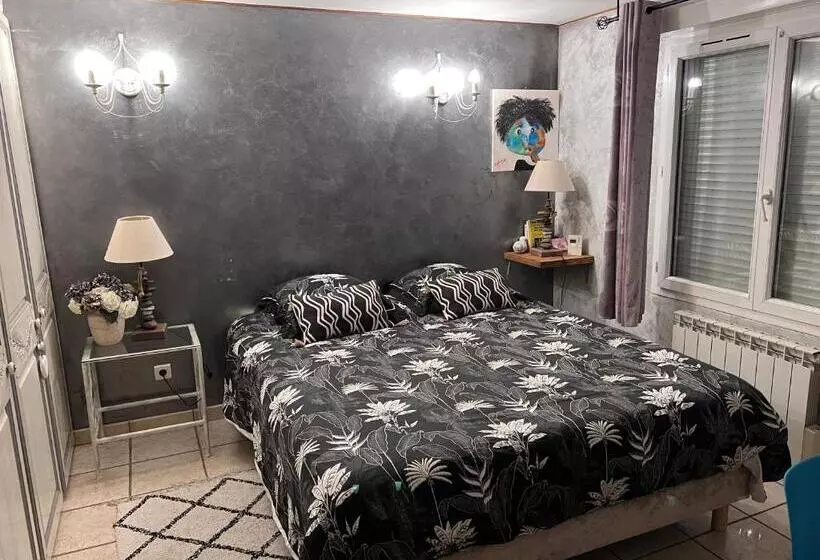 ベッドアンドブレックファースト Villa Chapulay