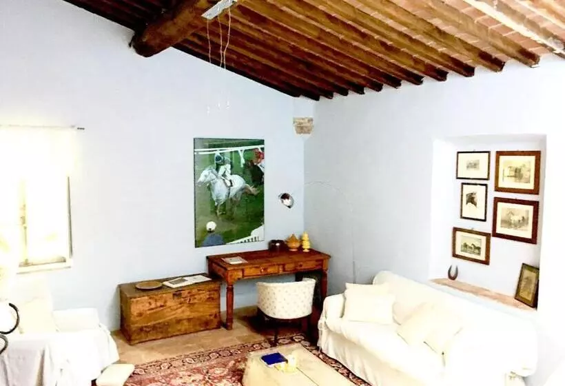 Hotelli Capannacce Organic And Horse Farm