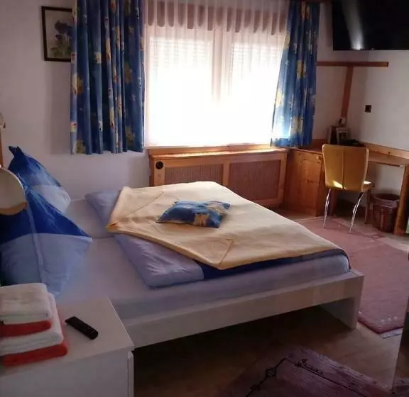 پانسیون Gasthof Pisl